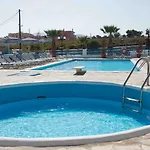 Olympia Hotel Karterados (Santorini)
