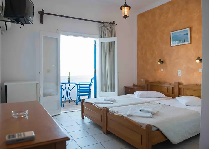 Olympia 3* Karterados (Santorini)