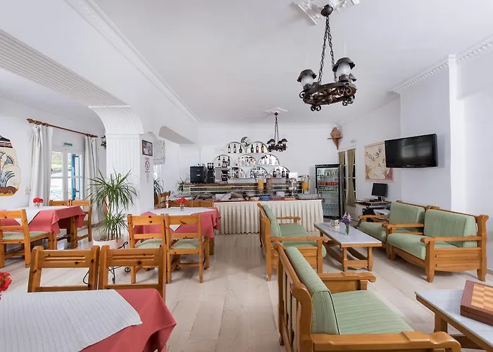 Olympia 3* Karterados (Santorini)