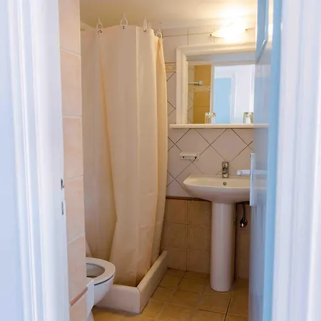 Olympia Szálloda Karterádosz