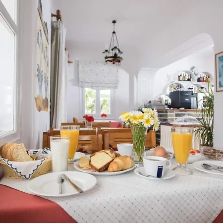 Olympia 3* Karterados (Santorini)