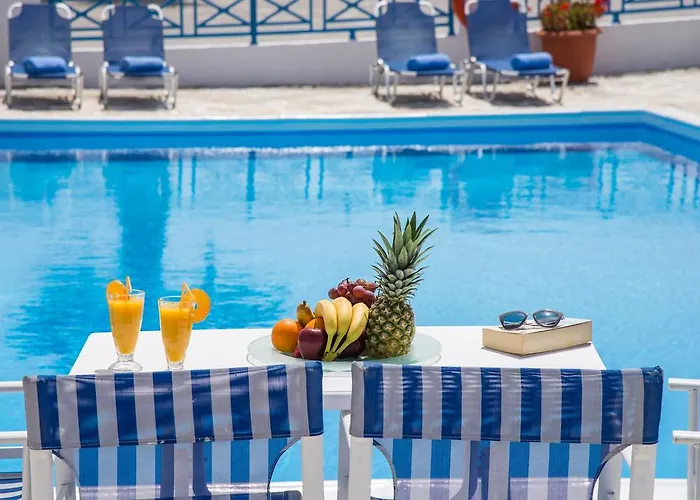 Olympia 3* Karterados (Santorini)